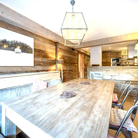 A Cozy Chalett With A View, Sauna Passy (Haute-Savoie)