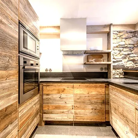 Apartamento A Cozy Chalett With A View, Sauna